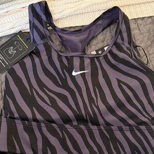 Nike Women's Black and Purple Zebra Sports Bra and Pants